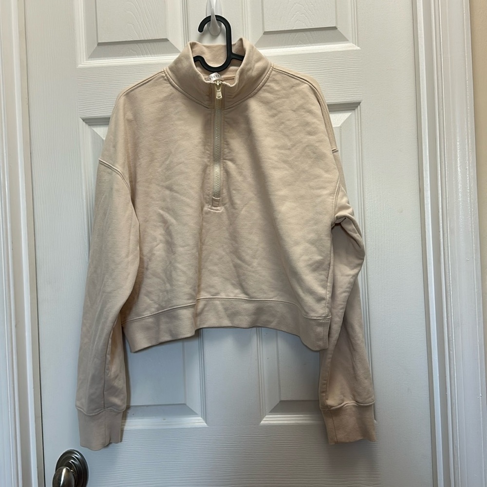 Cropped quarter zip from Fabletics. Worn once. Very cropped. Size XL